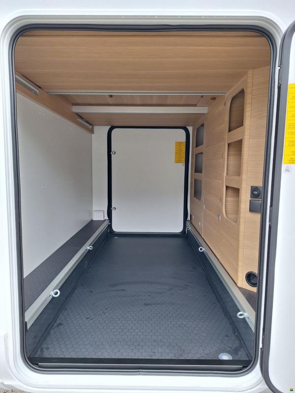 Adria Coral XL Select 660 SL