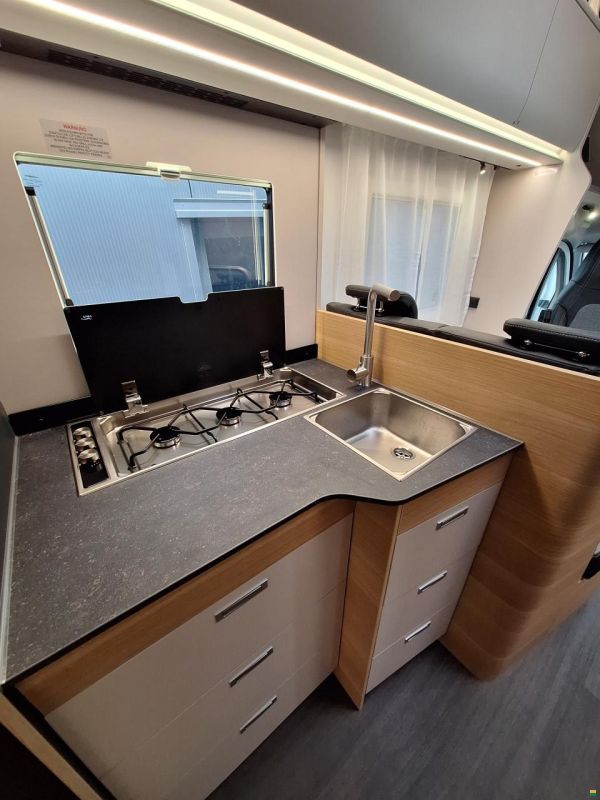 Adria Coral XL Select 660 SL