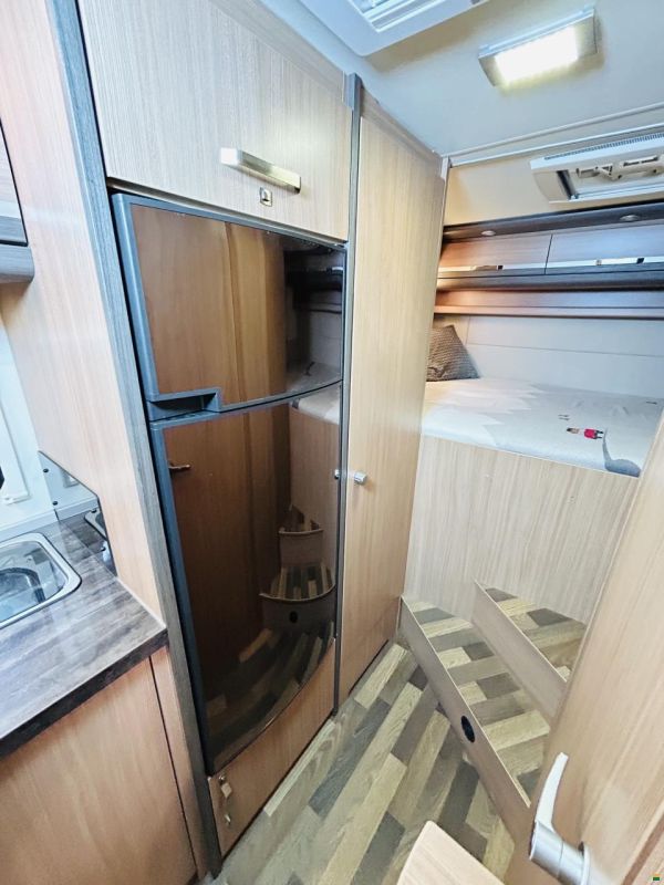 Knaus Sky Traveler