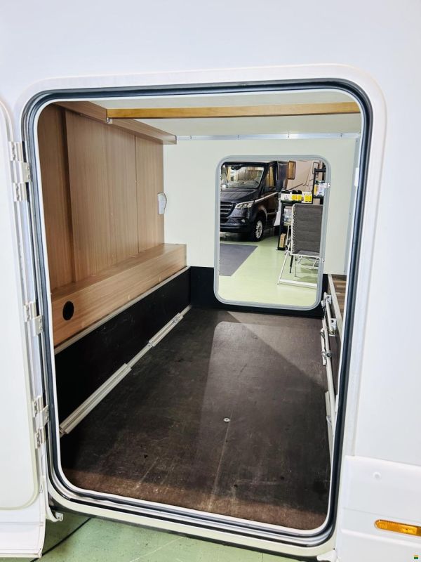 Knaus Sky Traveler