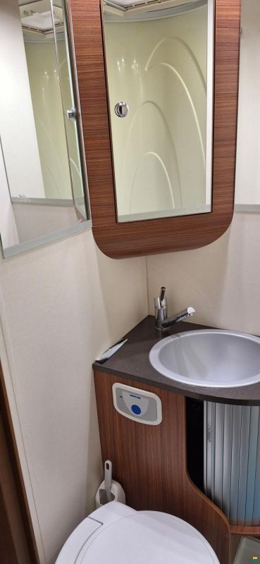 Adria A670SL