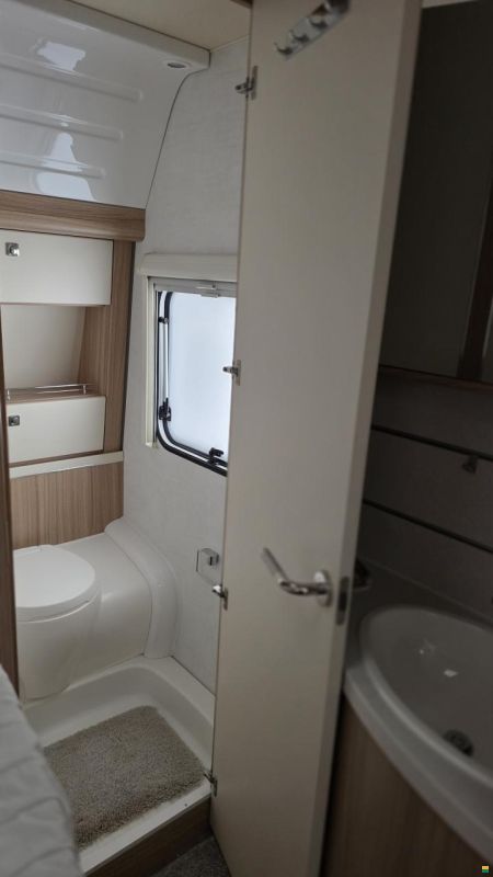 Fendt 390 FHS Bianco Activ