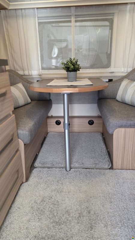 Fendt 390 FHS Bianco Activ