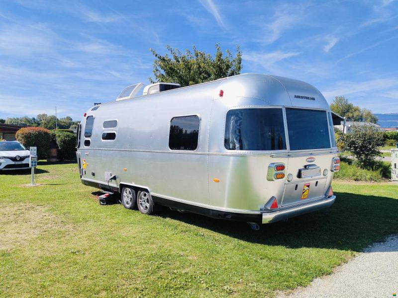 Airstream 684 international