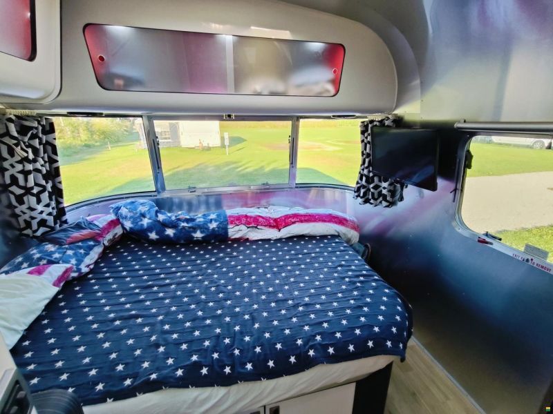 Airstream 684 international