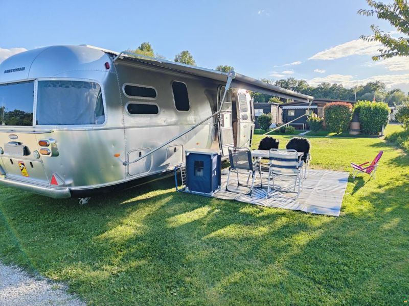 Airstream 684 international