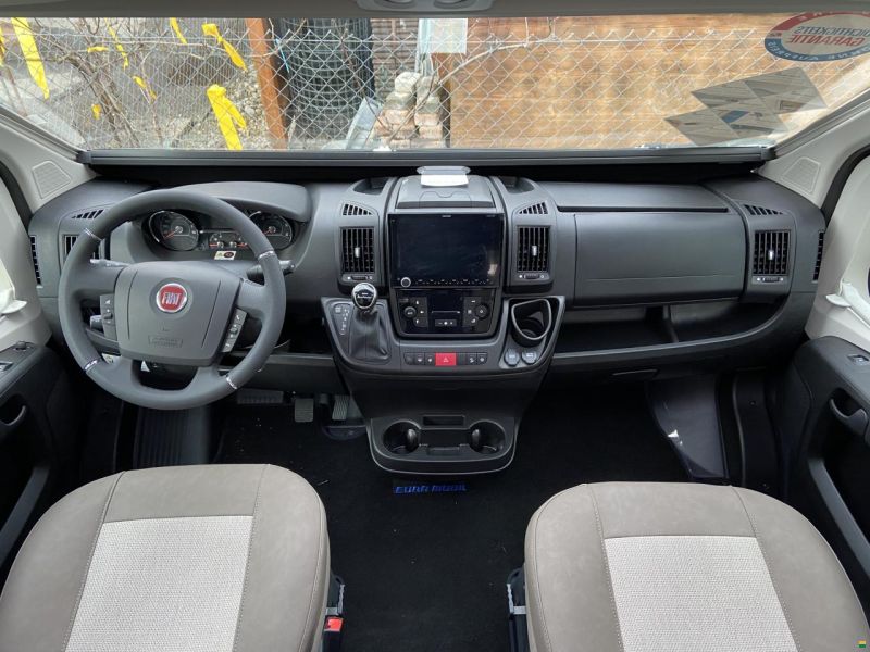 Eura Mobil Profila T 675 SB