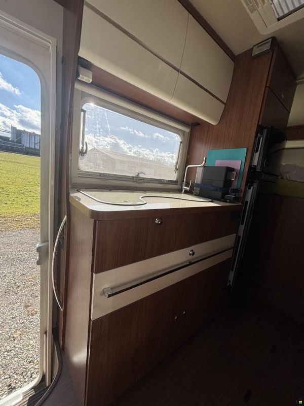 Eura Mobil IL 690 HB