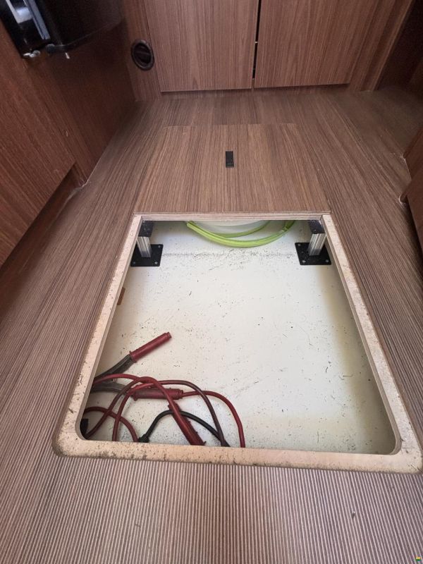 Eura Mobil IL 690 HB