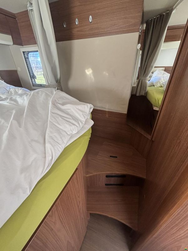 Eura Mobil IL 690 HB