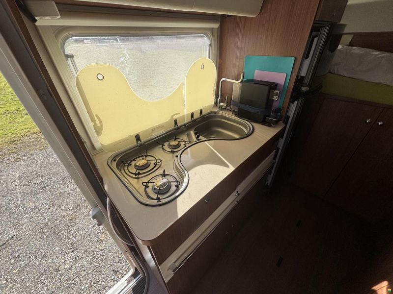 Eura Mobil IL 690 HB