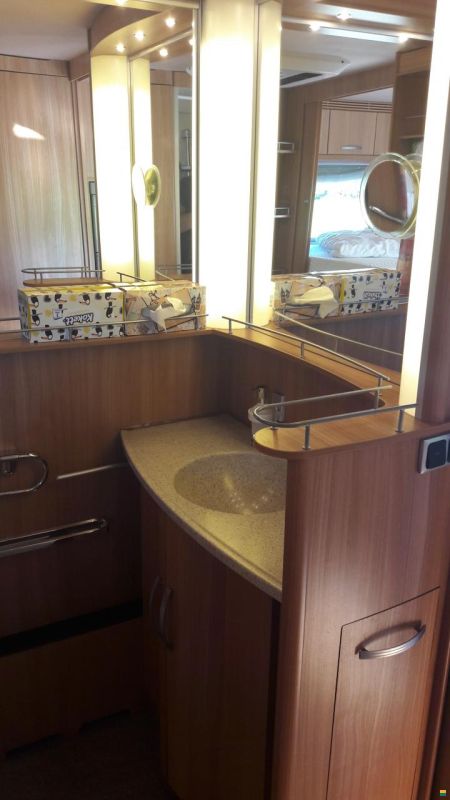 Niesmann-Bischoff Flair 7100i