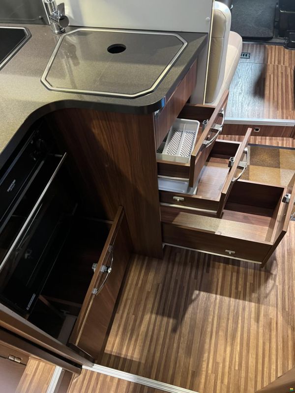 Adria Matrix Supreme 687 SBC