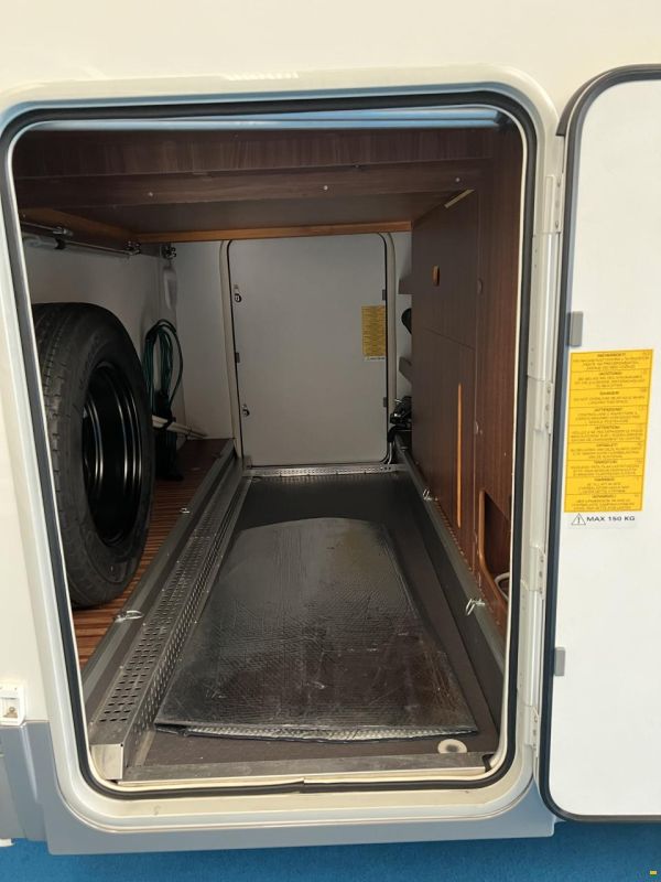 Adria Matrix Supreme 687 SBC