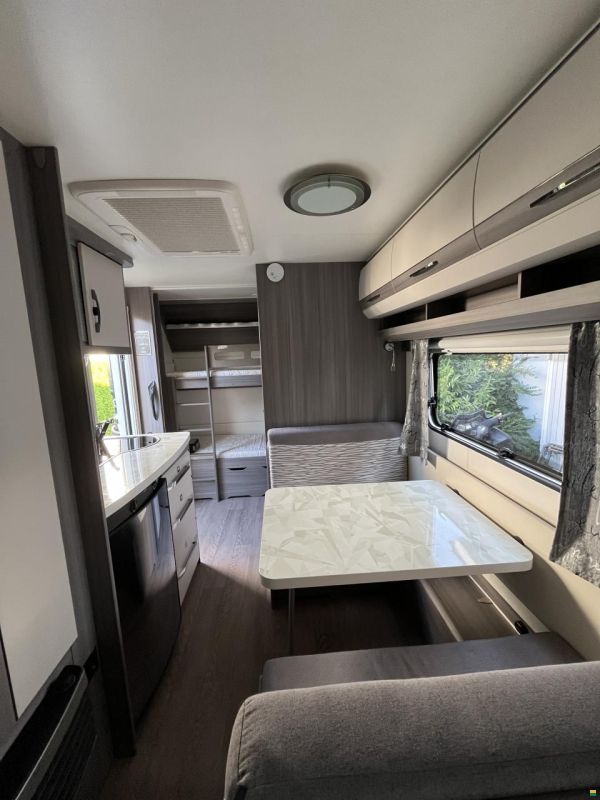 Hobby ONTOUR 470 KMF