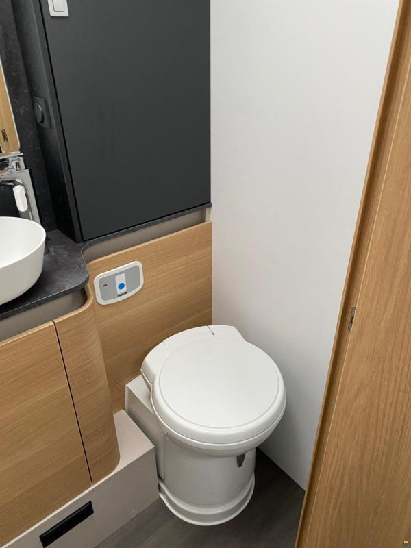 Adria MATRIX 670 DL plus