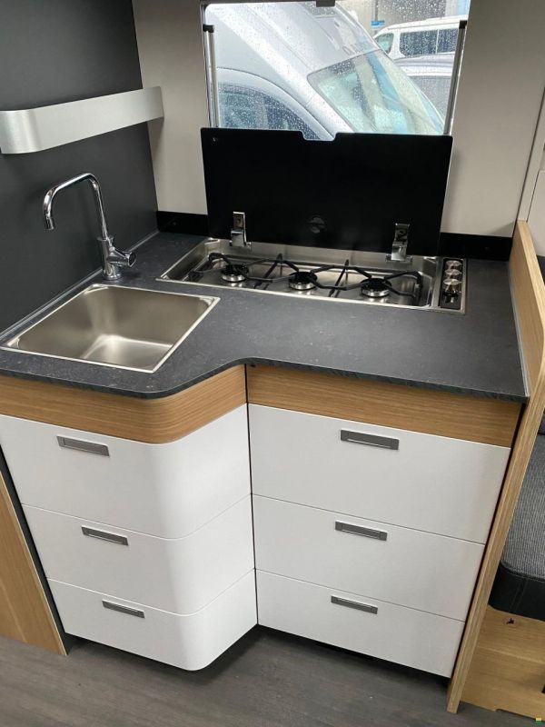 Adria MATRIX 670 DL plus