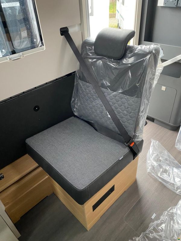 Adria MATRIX 670 DL plus