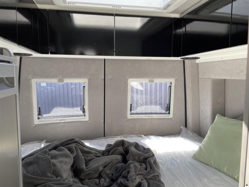 La Strada Regent S S - 319 CDI