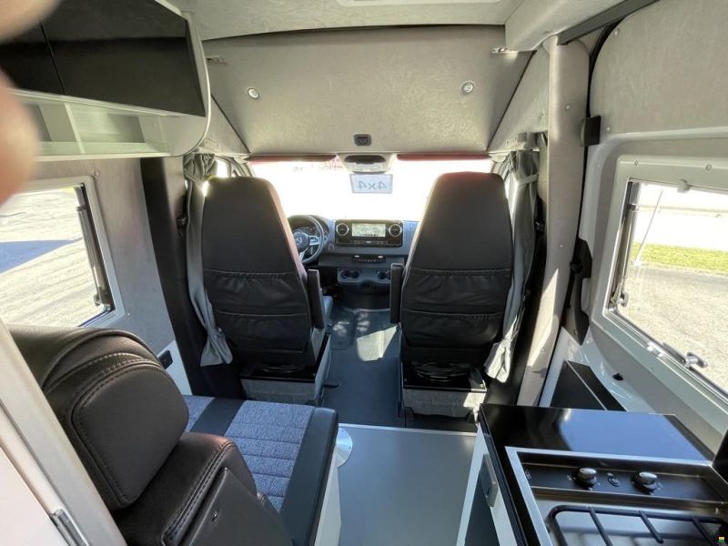 La Strada Regent S S - 319 CDI