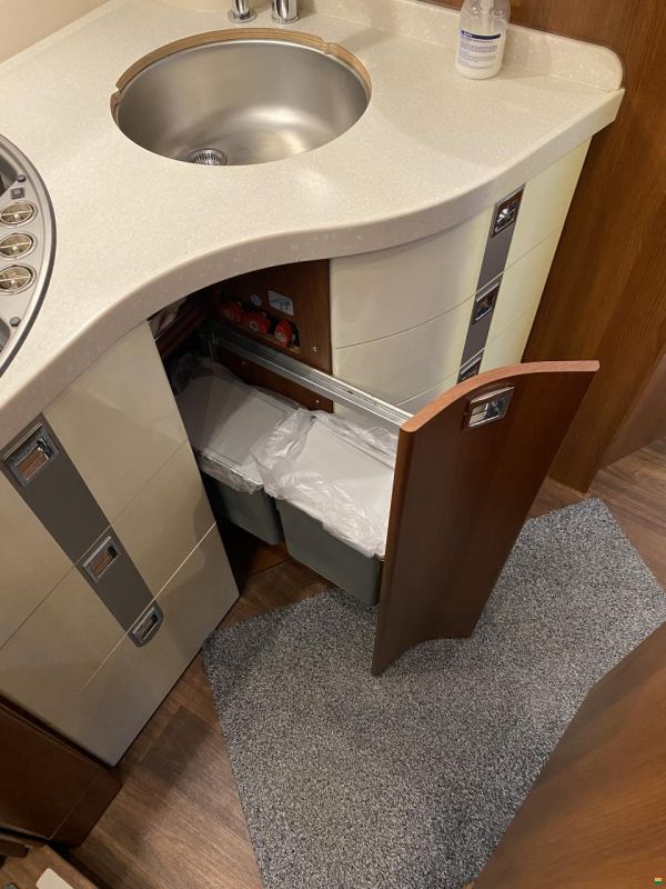 Carthago chic e-line I47 yachting