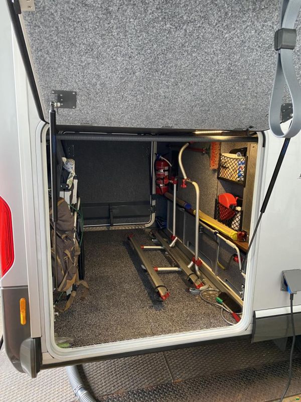 Carthago chic e-line I47 yachting