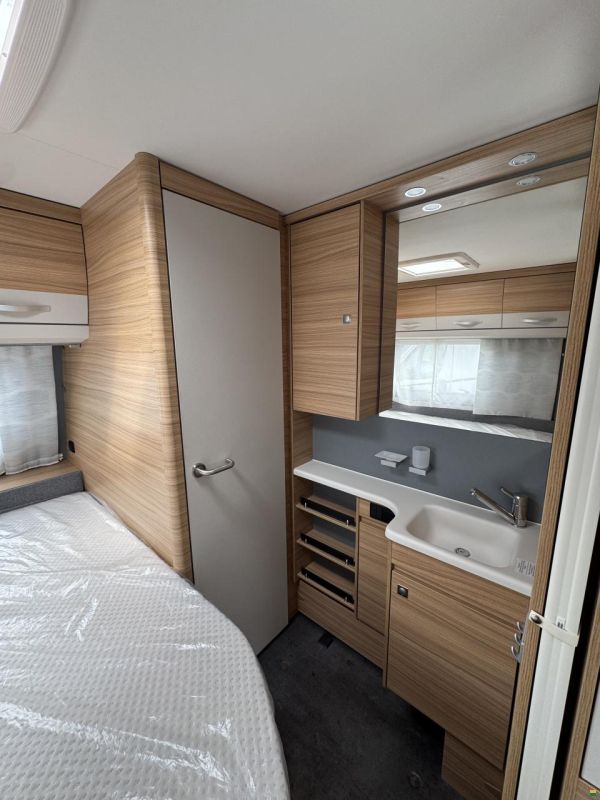 Dethleffs Camper 470 FR