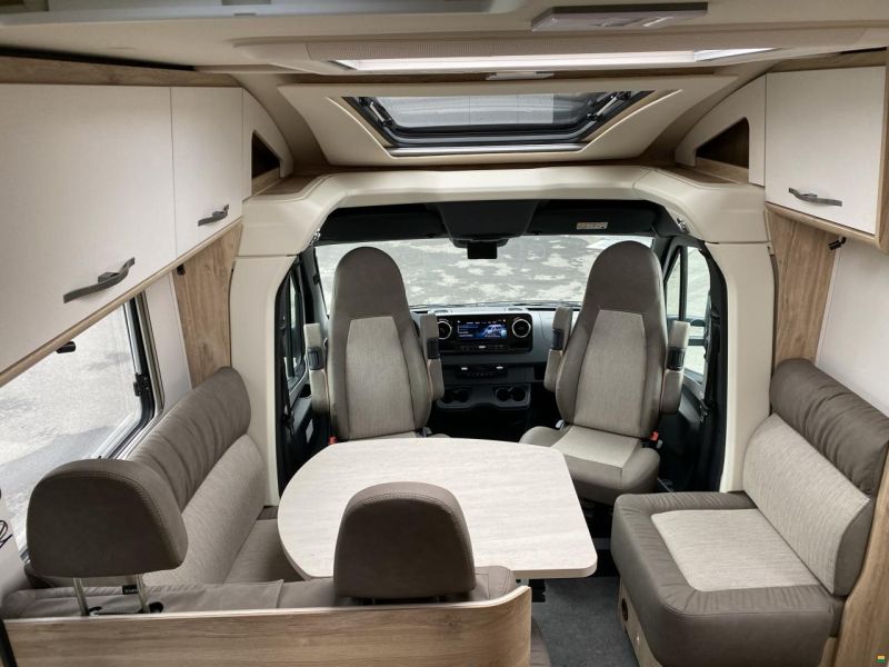 Eura Mobil Profila T 696 EB