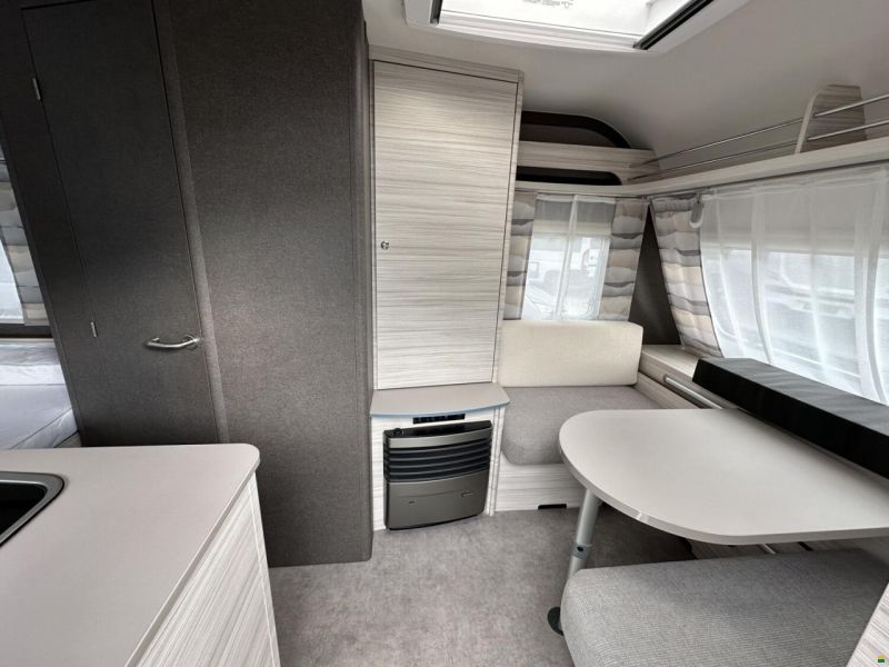 Dethleffs c-joy 460 LE