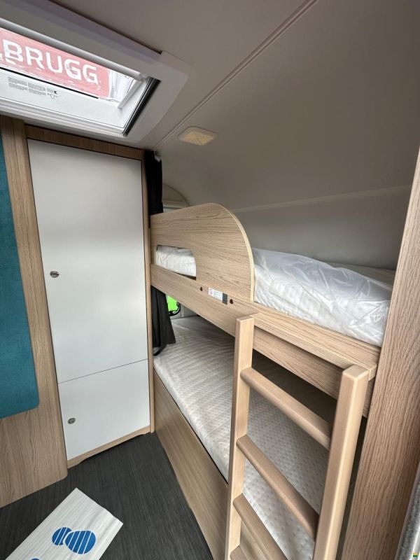 Dethleffs Aero 460 KR up