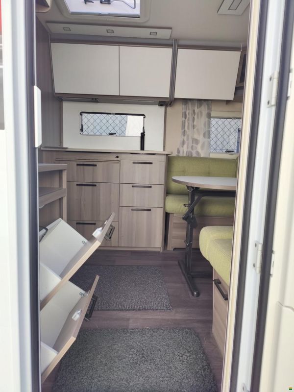 Kabe Estate 560 GLE KS