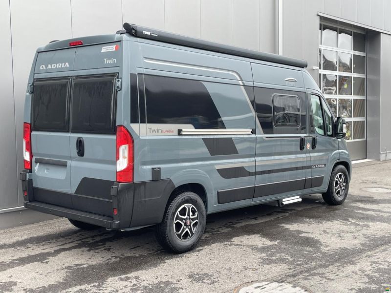 Adria Twin Supreme 600 SBX