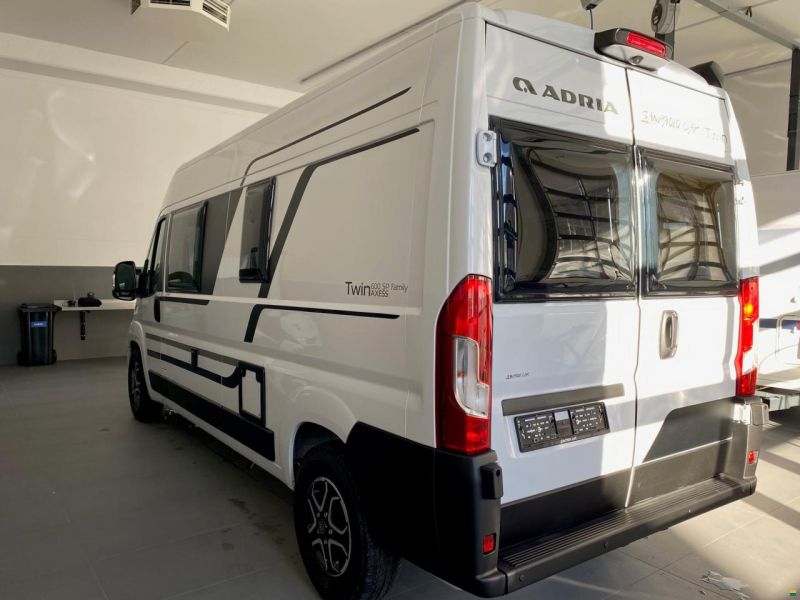Adria TWIN AXESS 600 SP FAMILY