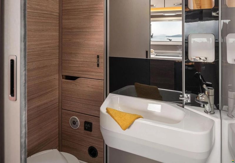 Weinsberg X-Cursion Van 500 LT Edition Pepper