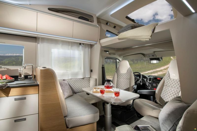 Adria Coral Plus XL 660 SL