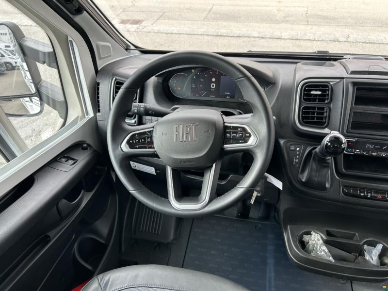 Adria Coral Plus XL 660 SL