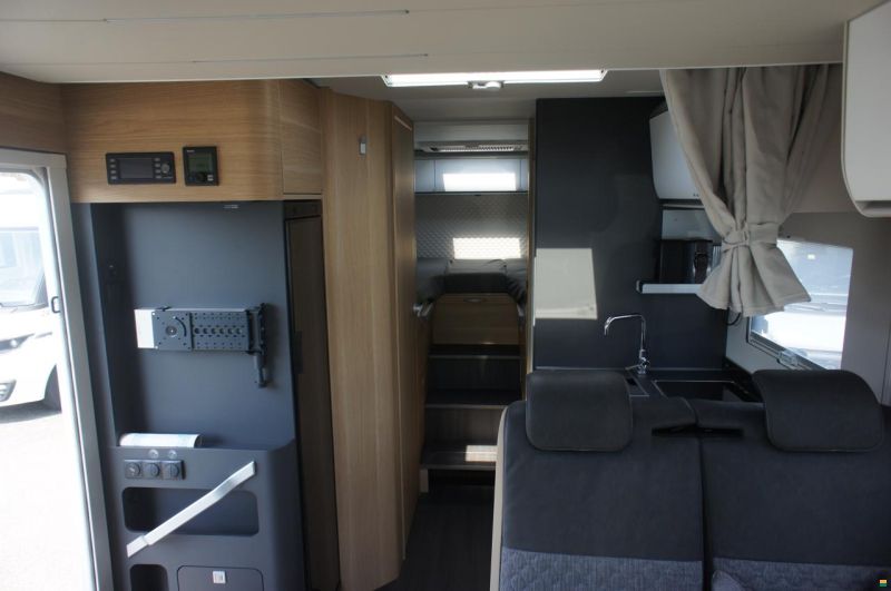 Adria Matrix Plus M 670 SL