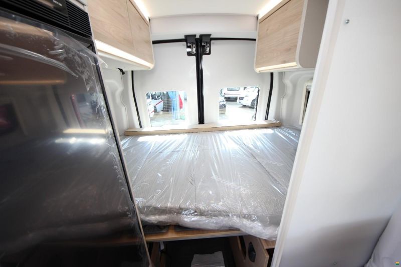 Dethleffs Globetrail Ford 590 CVD 90 Years