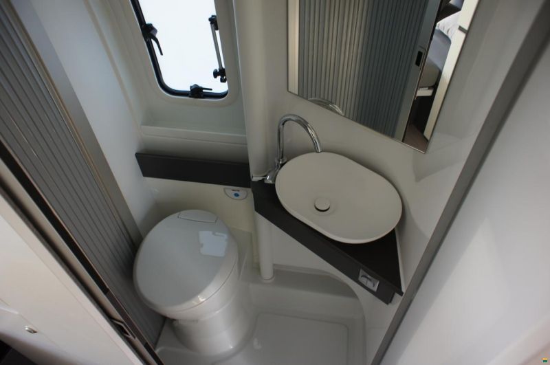 Adria Twin Supreme 640 SPB Family