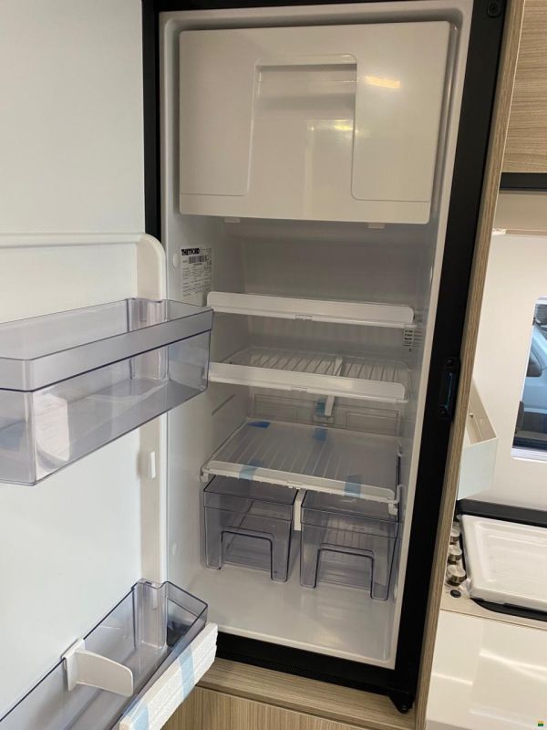 Adria COMPACT AXESS DL