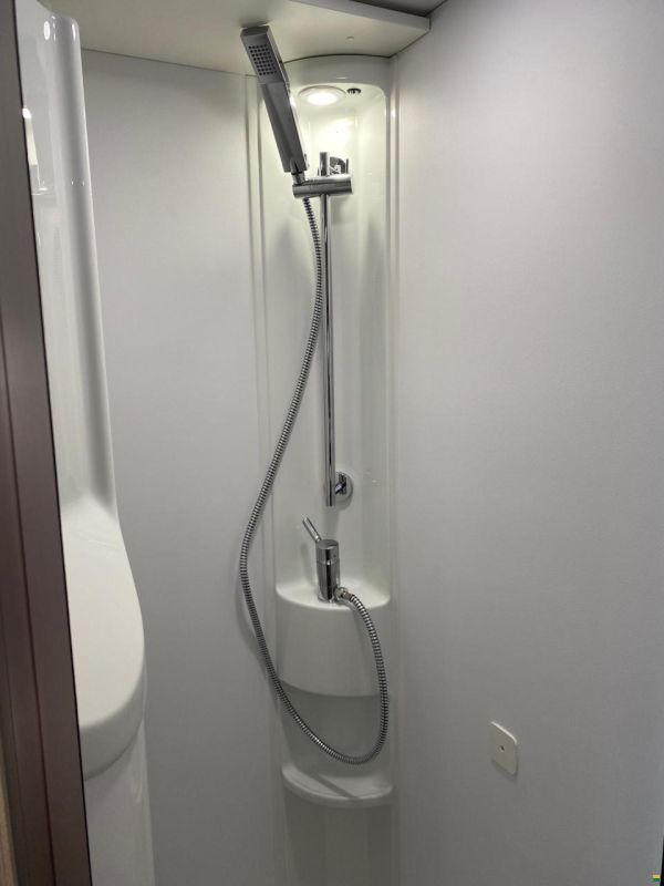 Adria COMPACT AXESS DL