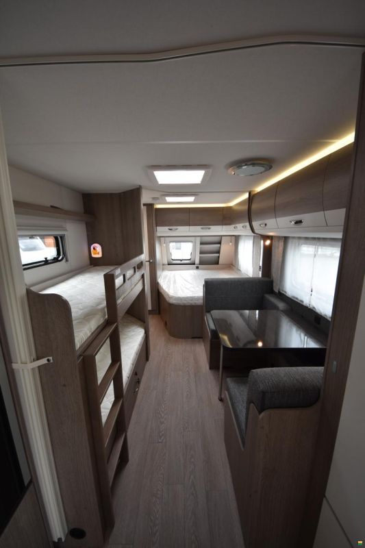 Hobby 720 UKFe Prestige