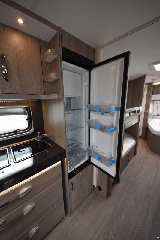 Hobby 720 UKFe Prestige