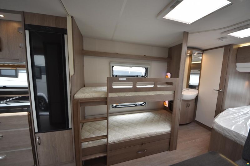 Hobby 720 UKFe Prestige