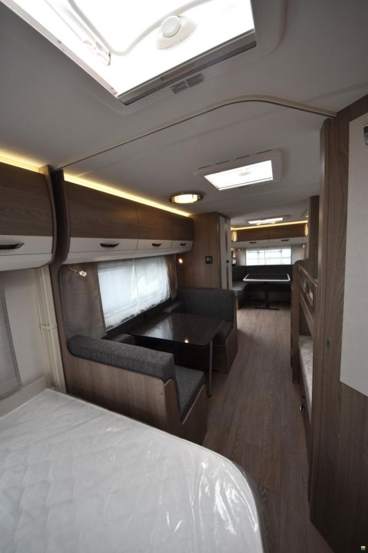 Hobby 720 UKFe Prestige