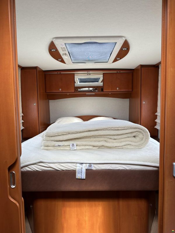 Concorde Charisma 890M