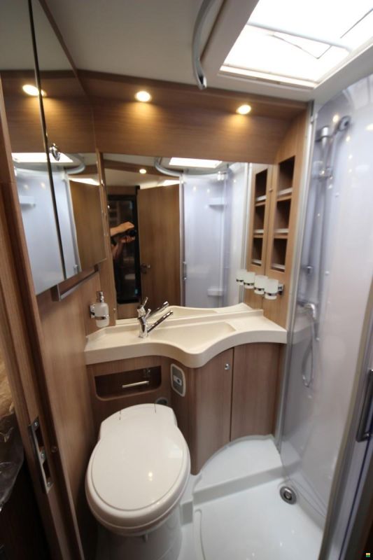 Carthago c-tourer I 143 LE MB