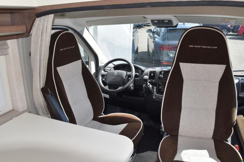 Globecar EXPLORER Z NEO TRAVELLER 3,0 D HOCHDACH