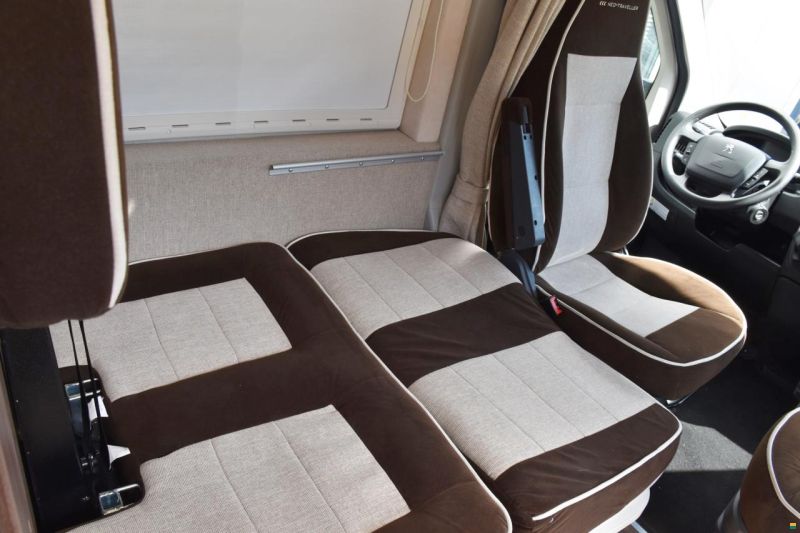 Globecar EXPLORER Z NEO TRAVELLER 3,0 D HOCHDACH