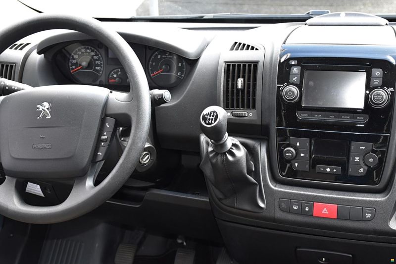 Globecar EXPLORER Z NEO TRAVELLER 3,0 D HOCHDACH